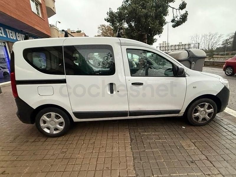 Usado Dacia Dokker Ambiance 75 CV (55 kW) 2016 Blanco Monovolumen