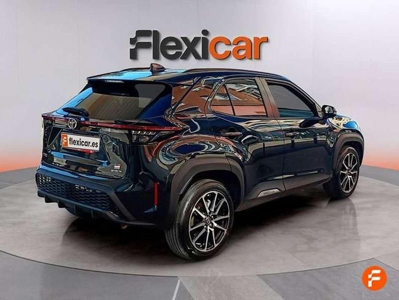 Usado Toyota Yaris Cross Sport 132 CV (97 kW) 2024 Negro SUV