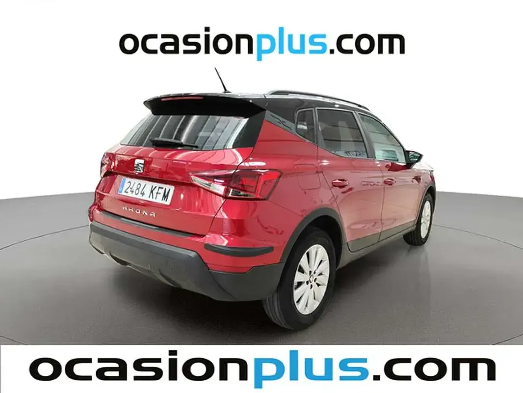 Usado Seat Arona Ecomotive 116 CV (85 kW) 2017 Rojo SUV