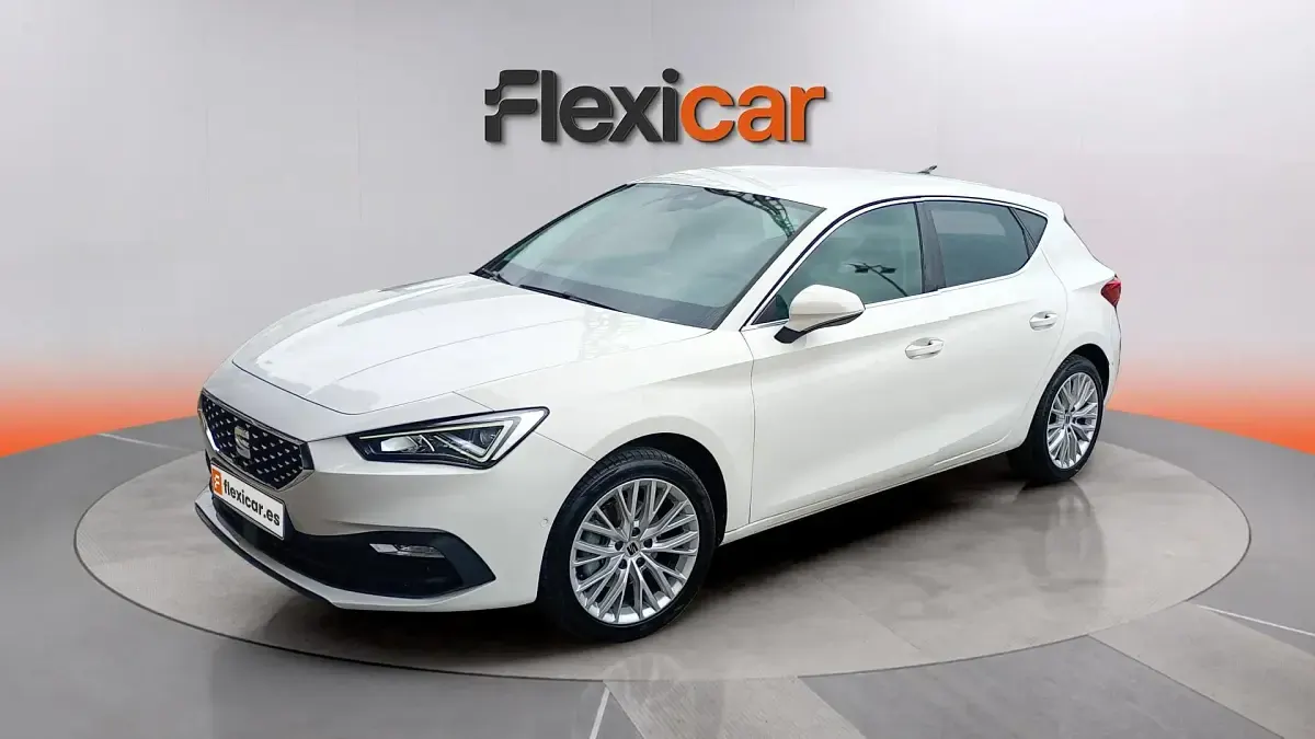 Usado Seat Leon XCELLENCE 150 CV (110 kW) 2019 Blanco Berlina