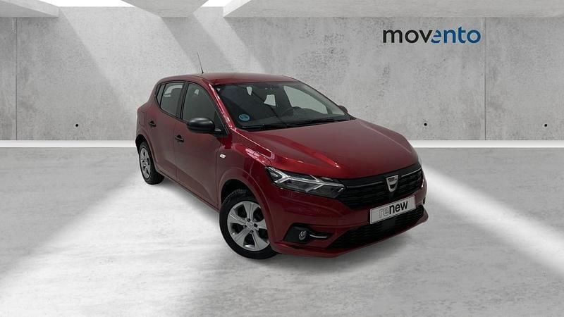 Rojo Usado 2021 Dacia Sandero Essentiel Utilitario | 12.900 € (Precio justo) - Imagen 1/4