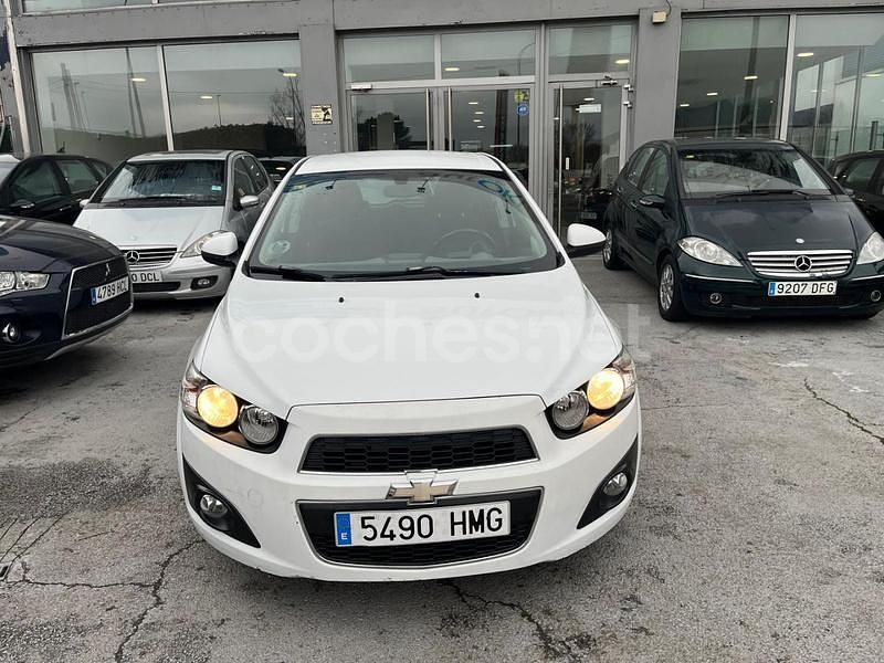 Usado Chevrolet Aveo LTZ 95 CV (69 kW) 2012 Blanco Berlina