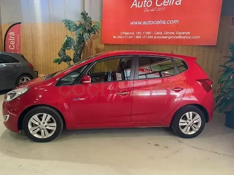 Usado Hyundai ix20 115 CV (84 kW) 2014 Rojo Utilitario