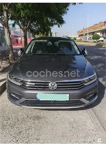 Usado VW Passat Alltrack 190 CV (139 kW) 2016 Gris / plata Familiar