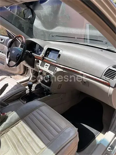 Usado Hyundai Sonata Comfort 140 CV (102 kW) 2007 Beige Berlina