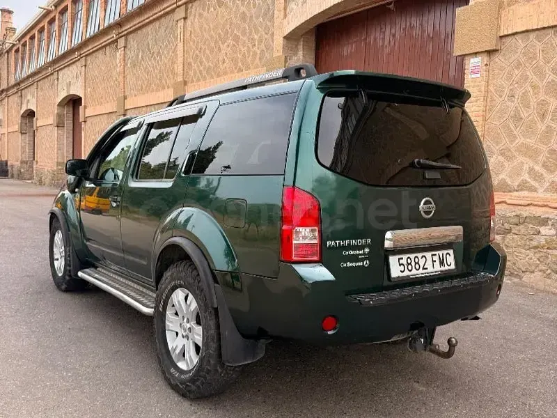 Usado Nissan Pathfinder 171 CV (125 kW) 2007 Verde SUV