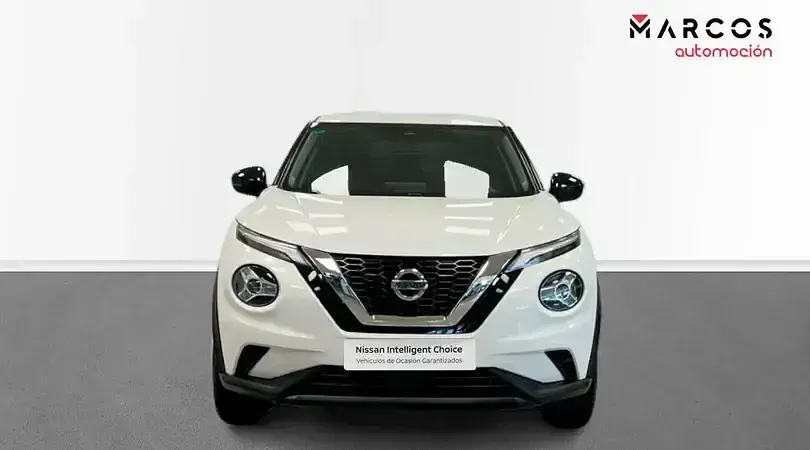 Usado Nissan Juke Acenta 114 CV (83 kW) 2022 Blanco everest (solido) negro SUV