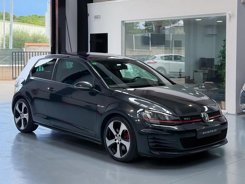 Usado VW Golf VII GTI 220 CV (161 kW) 2014 Gris Utilitario