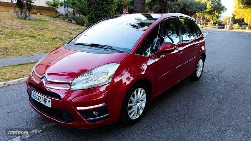 Usado Citroën C4 Picasso Seduction 112 CV (82 kW) 2011 Rojo Monovolumen