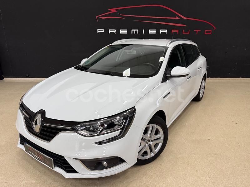 Usado Renault Mégane GrandTour Business 115 CV (84 kW) 2020 Blanco Familiar