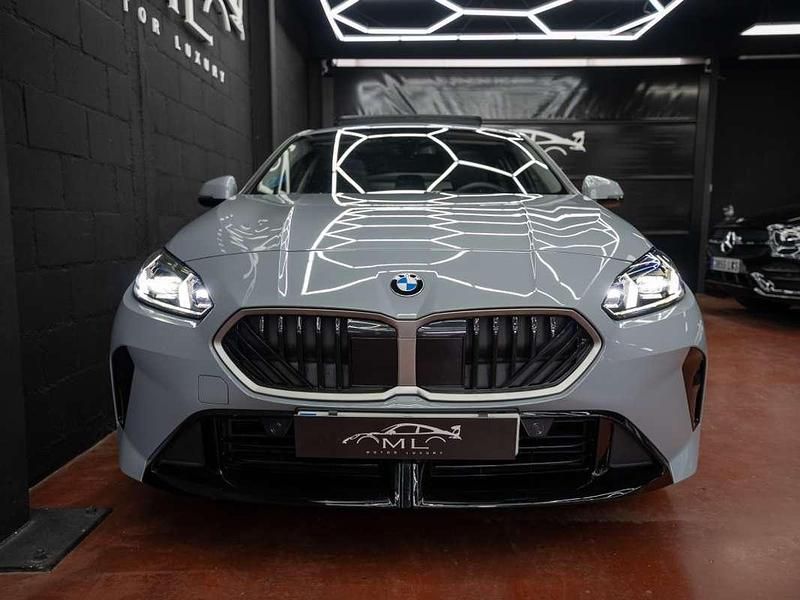Usado BMW 116 Comfort Edition 163 CV (119 kW) 2025 Gris Utilitario