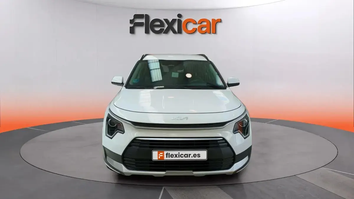Usado Kia Niro 105 CV (77 kW) 2023 Blanco SUV
