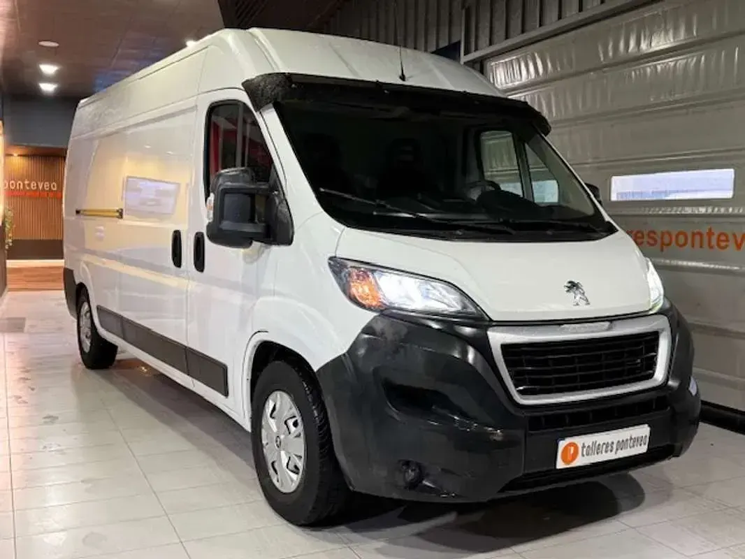 Usado Peugeot Boxer 163 CV (119 kW) 2018 Blanco Van