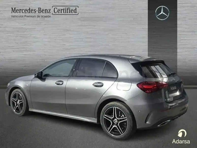 Nuevo Mercedes A250 218 CV (160 kW) 2025 Gris / plata Berlina