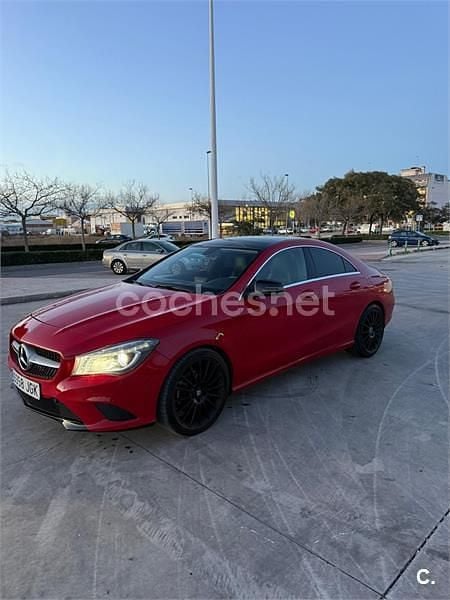 Usado Mercedes CLA200 Urban 136 CV (100 kW) 2015 Rojo Berlina