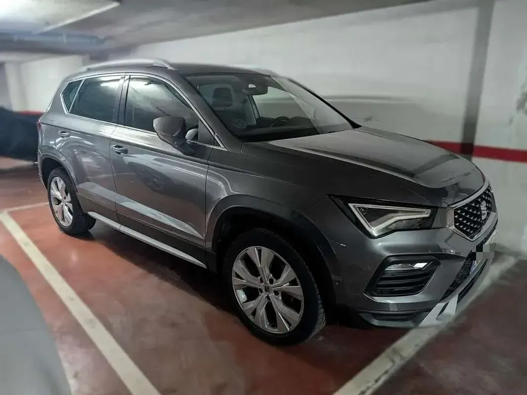 Usado Seat Ateca 150 CV (110 kW) 2023 Gris SUV