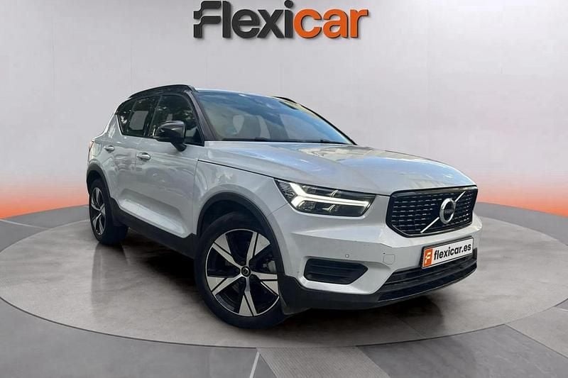 Blanco Usado 2021 Volvo XC40 R-Design SUV | 24.990 € (Buen precio) - Imagen 1/4