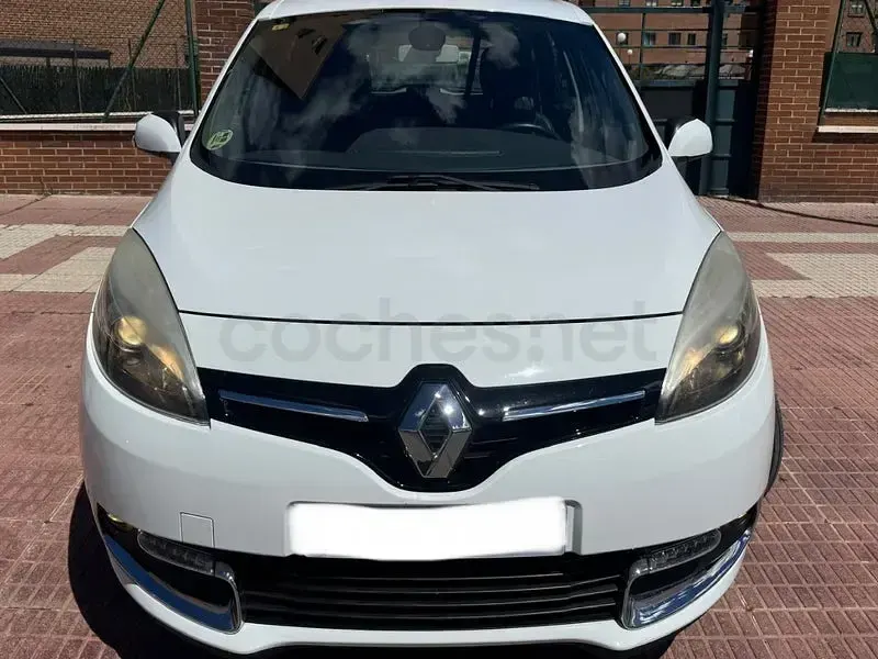 Usado Renault Scénic III Business 110 CV (80 kW) 2013 Blanco Monovolumen