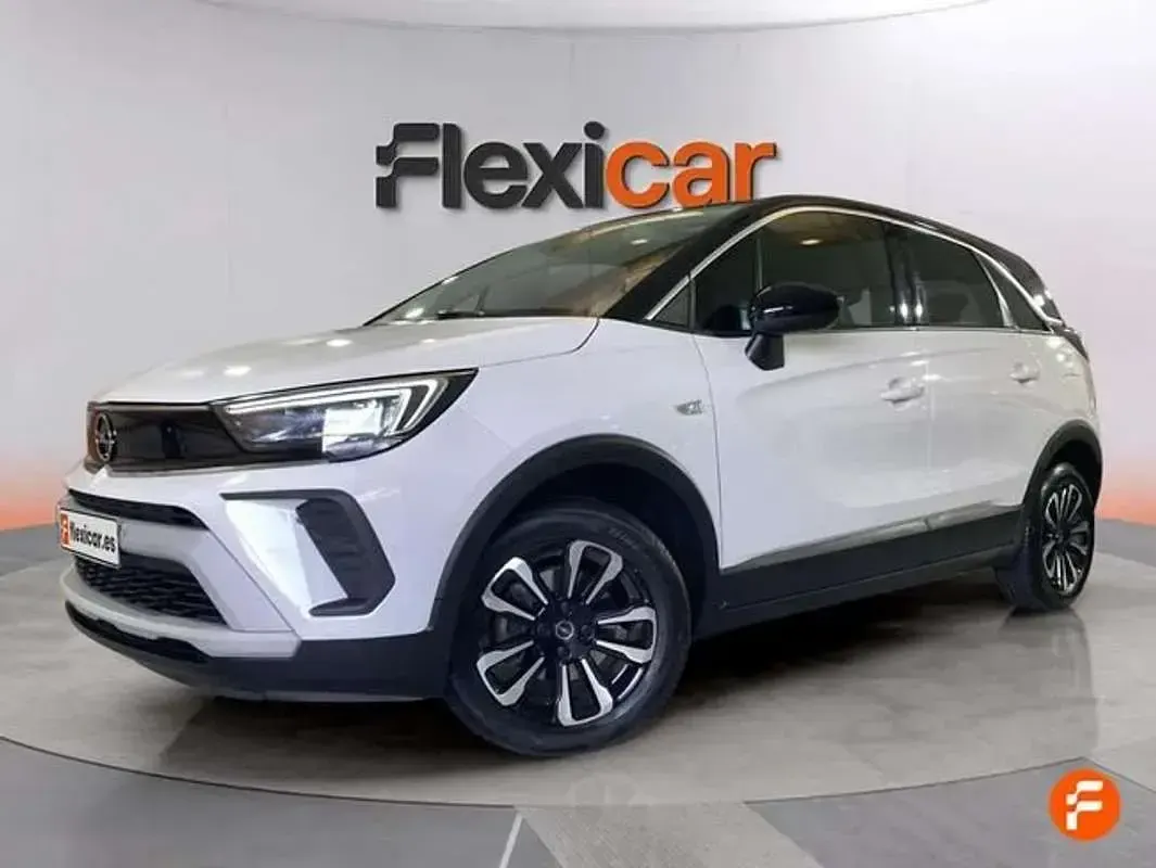 Usado Opel Crossland Elegance 131 CV (96 kW) 2024 Blanco SUV