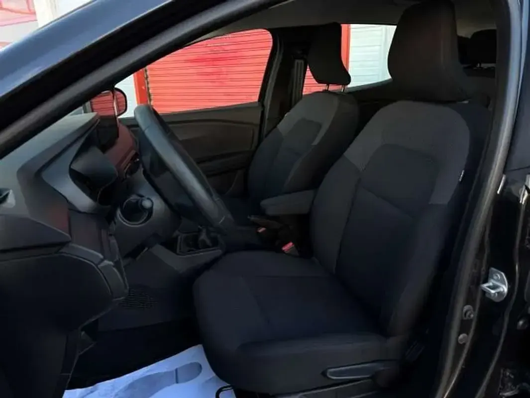 Usado Dacia Sandero Expression 101 HP (74 kW) 2023 Preto Citadino