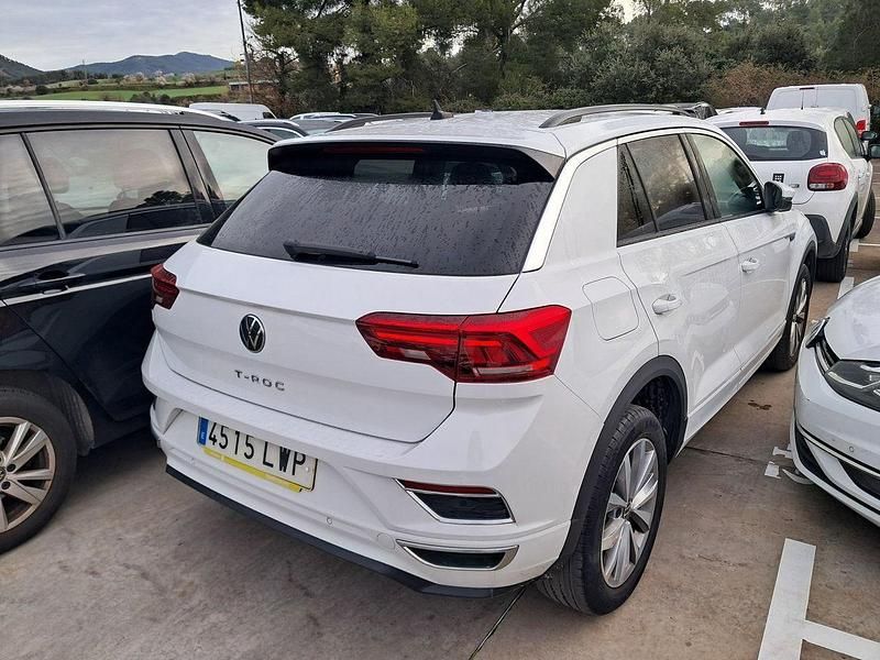 Usado VW T-Roc Advance 110 CV (80 kW) 2022 Blanco SUV