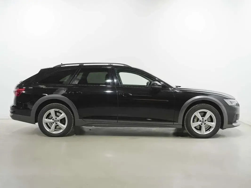 Usado Audi A6 Allroad Ambiente 286 CV (210 kW) 2019 Negro Familiar
