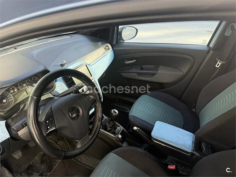 Usado Fiat Grande Punto Dynamic 90 CV (66 kW) 2008 Azul Utilitario