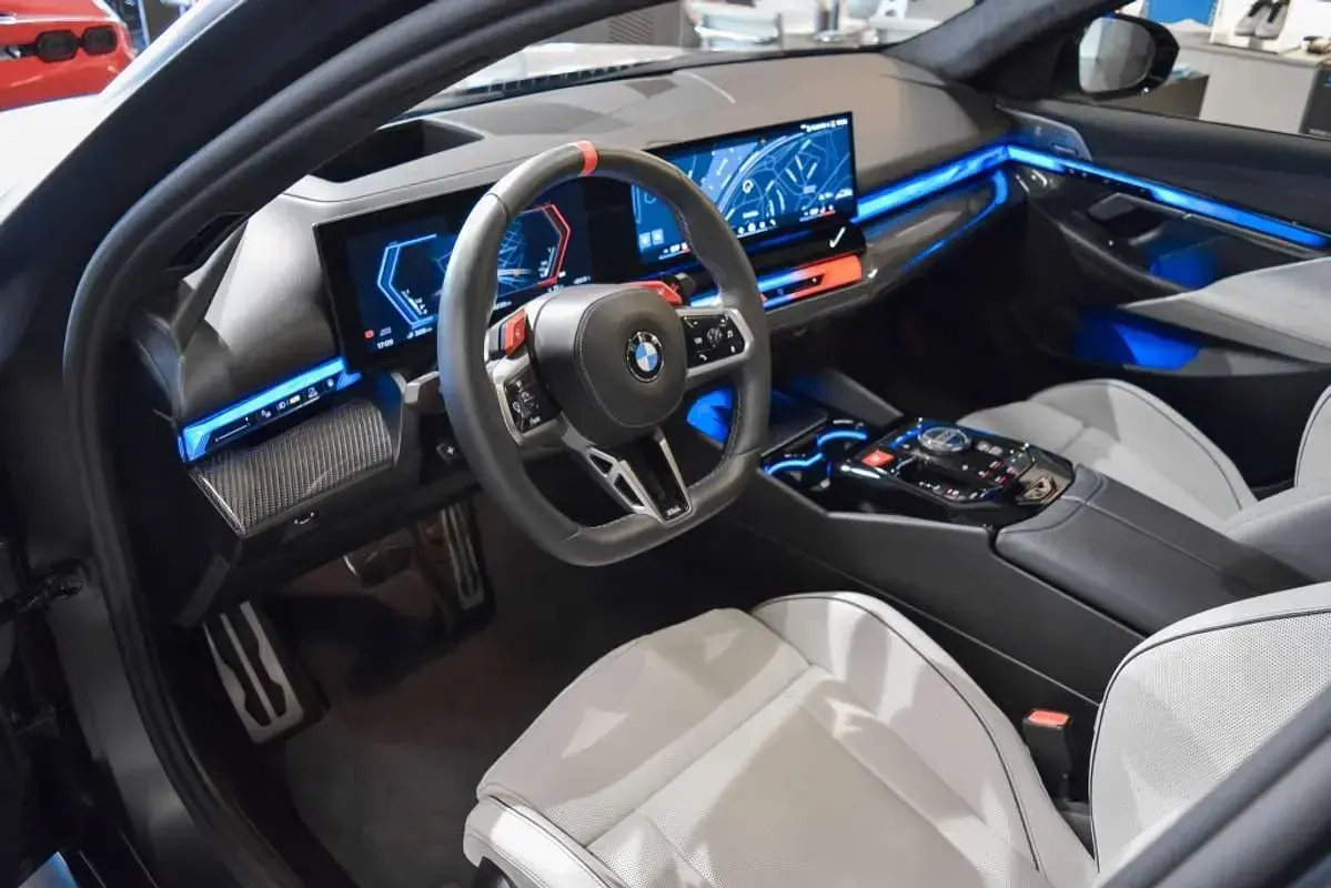 Usado BMW M5 Comfort Edition 727 CV (534 kW) 2025 Gris Berlina