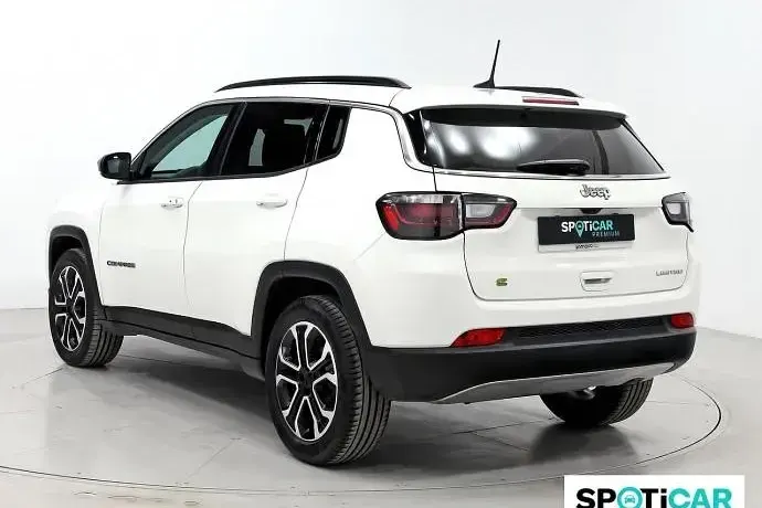 Usado Jeep Compass Limited 130 CV (95 kW) 2022 Blanco SUV