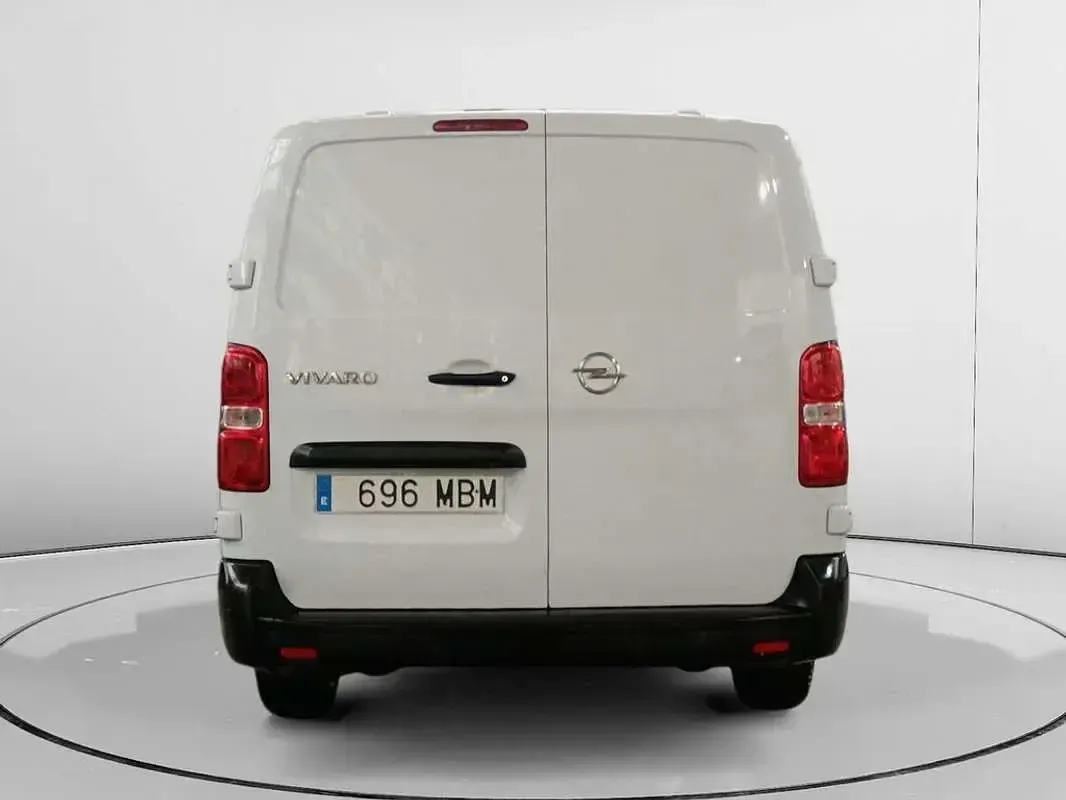Usado Opel Vivaro-e Combi 102 CV (75 kW) 2022 Blanco Monovolumen