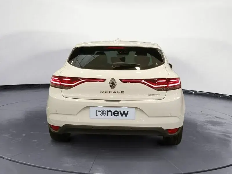 Usado Renault Mégane IV Zen 140 CV (102 kW) 2022 Blanco Berlina