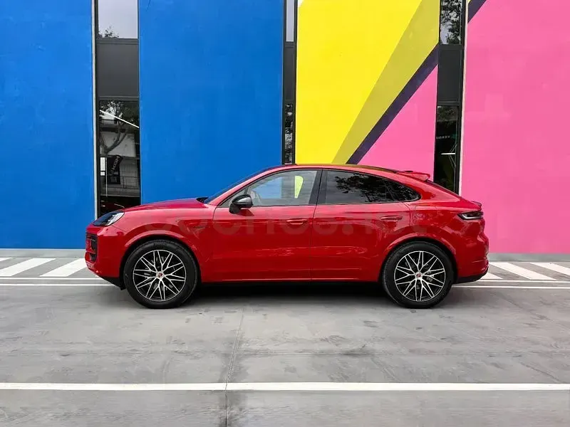Usado Porsche Cayenne Black Edition 470 CV (345 kW) 2026 Rojo SUV