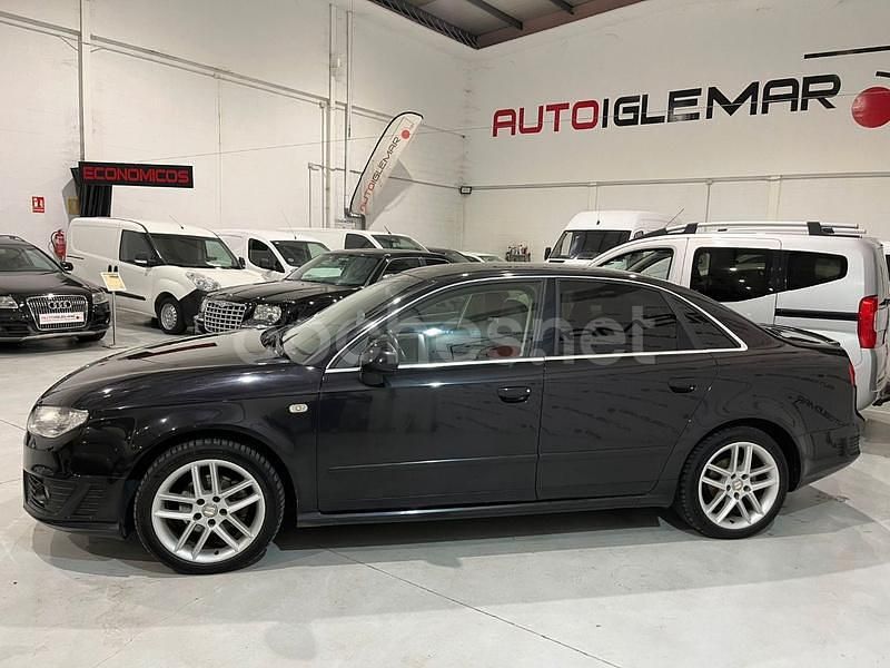 Usado Seat Exeo Style 120 CV (88 kW) 2010 Negro Berlina