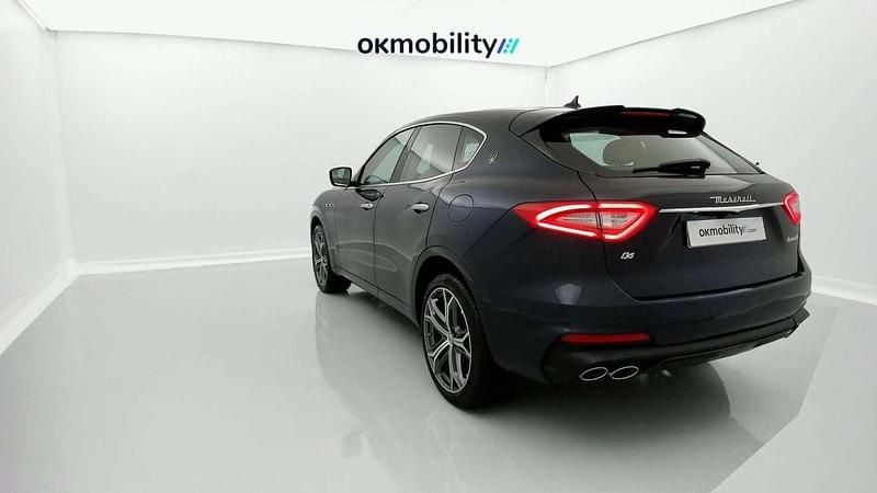 Usado Maserati Levante 349 CV (256 kW) 2021 Azul SUV
