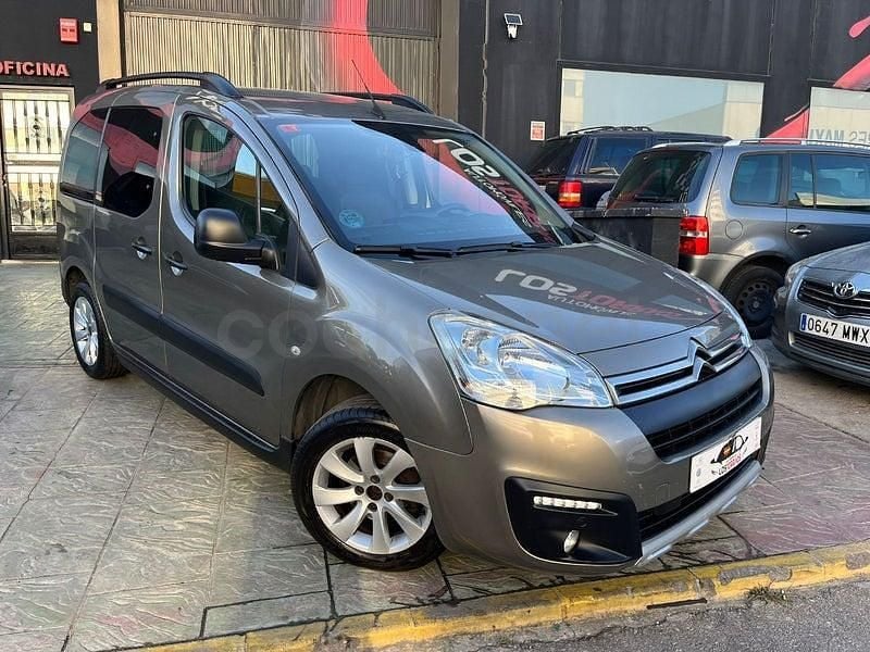 Usado Citroën Berlingo XTR 100 CV (73 kW) 2016 Beige Monovolumen