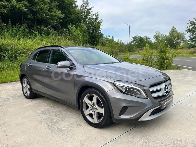 Usado Mercedes GLA220 Style 177 CV (130 kW) 2016 Gris / plata SUV