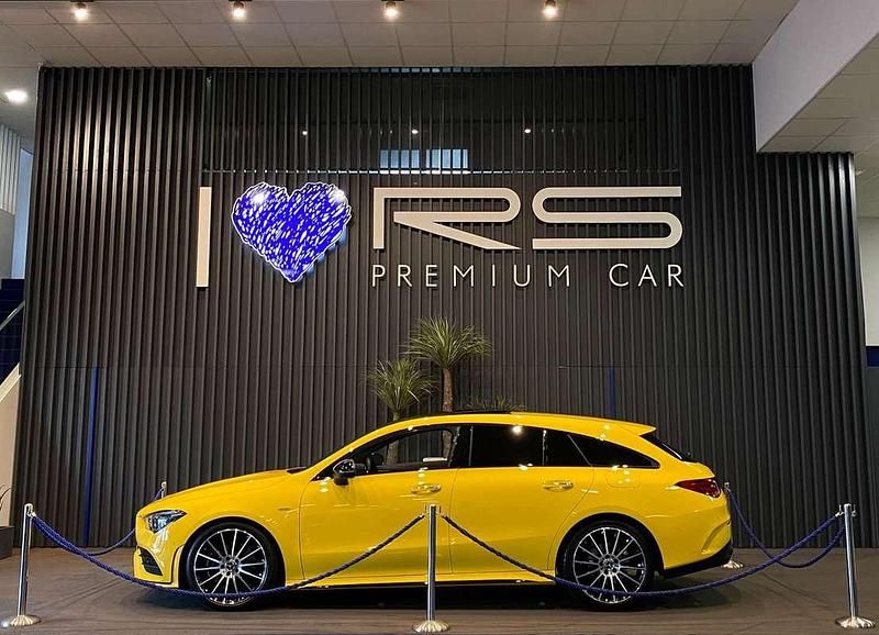 Amarillo Usado 2021 Mercedes CLA200 Shooting Brake Familiar | 35.990 € (Caro) - Imagen 1/4
