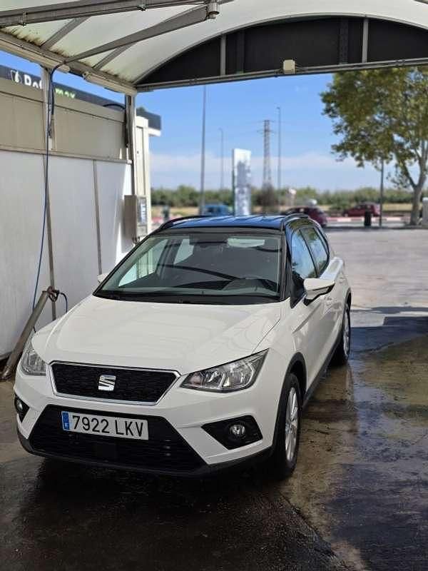 Blanco Usado 2020 Seat Arona Style SUV | 9700 € - Imagen 1/4