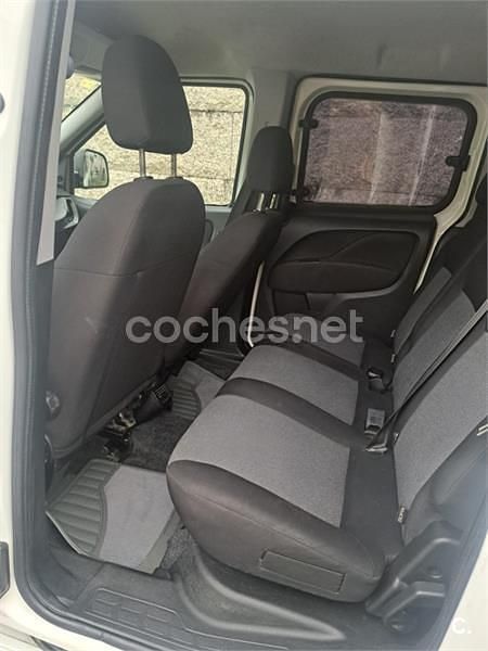 Usado Fiat Doblò Active 90 CV (66 kW) 2015 Blanco Monovolumen