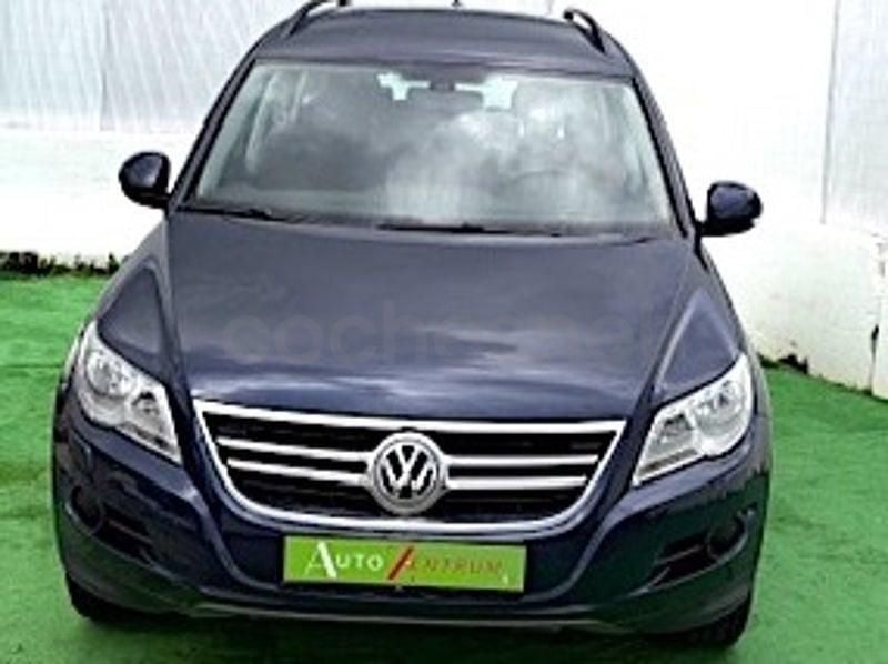 Käytetty VW Tiguan Sport 140 HP (102 kW) 2011 Sininen Katumaasturi