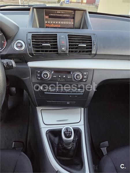 Usado BMW 120 177 CV (130 kW) 2009 Negro Utilitario