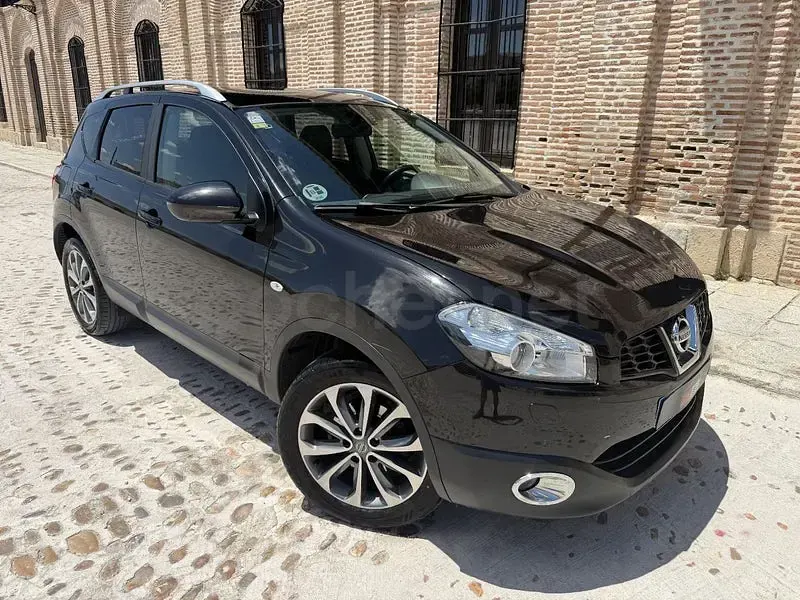 Usado Nissan Qashqai Tekna 150 CV (110 kW) 2011 Negro SUV