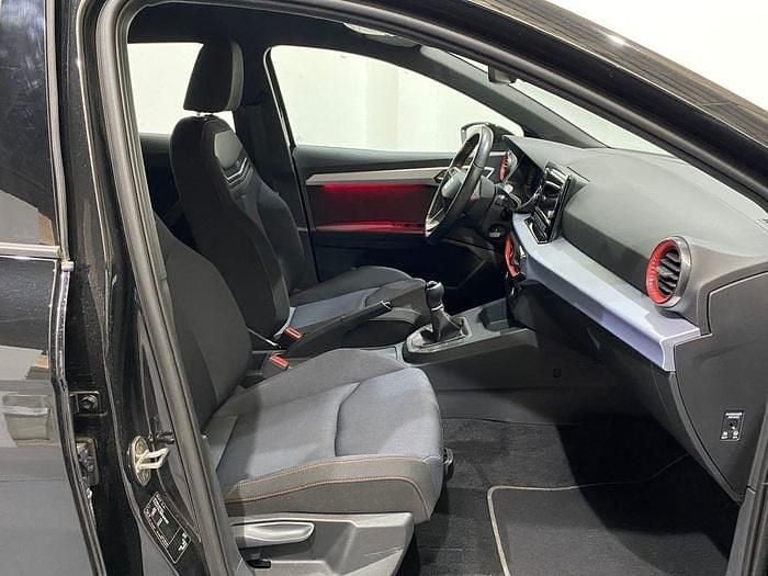 Usado Seat Ibiza FR 115 CV (84 kW) 2024 Negro Utilitario