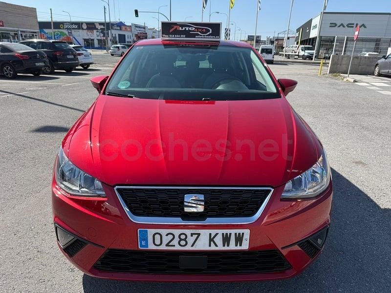 Usado Seat Ibiza Style 95 CV (69 kW) 2018 Rojo Utilitario