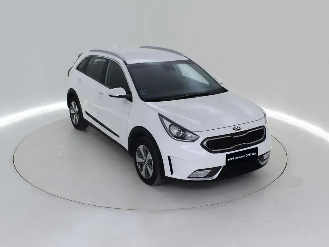 Usado Kia Niro 141 CV (103 kW) 2019 Blanco SUV
