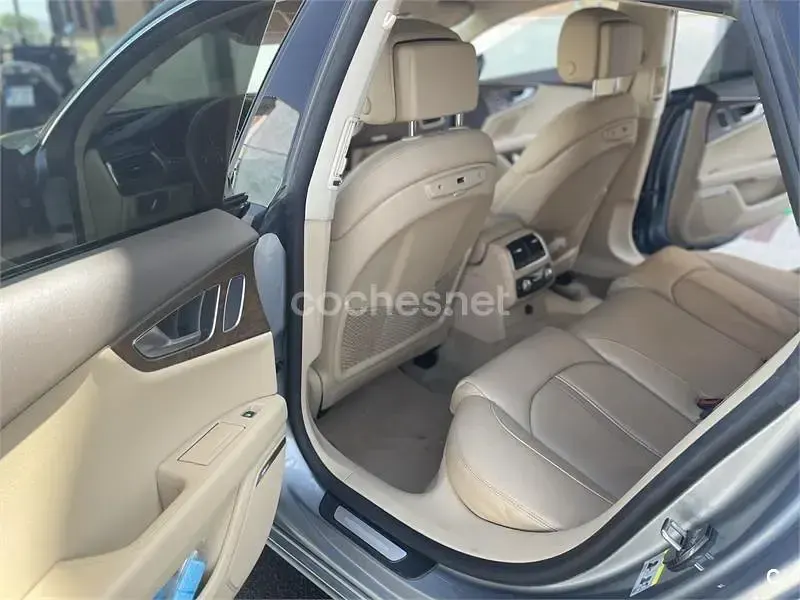 Usado Audi A7 Sportback 245 CV (180 kW) 2012 Gris / plata Utilitario