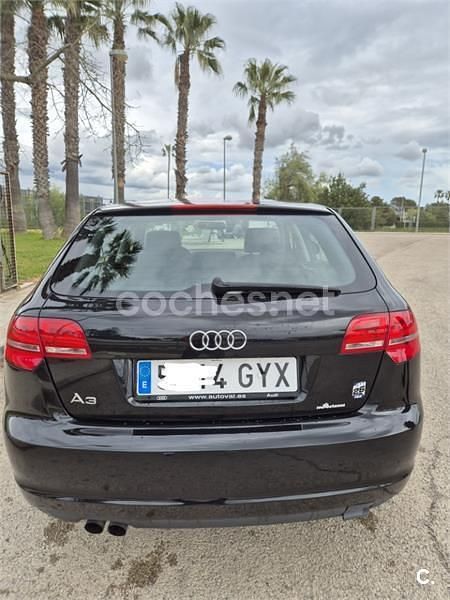 Usado Audi A3 Ambition 125 CV (91 kW) 2010 Negro Utilitario