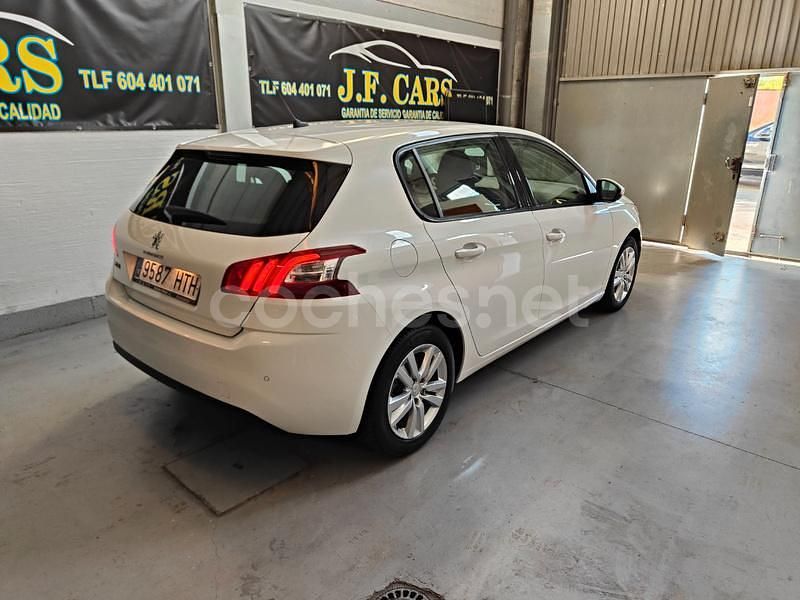Blanco Usado 2014 Peugeot 308 Active Berlina | 7990 € (Caro) - Imagen 1/4