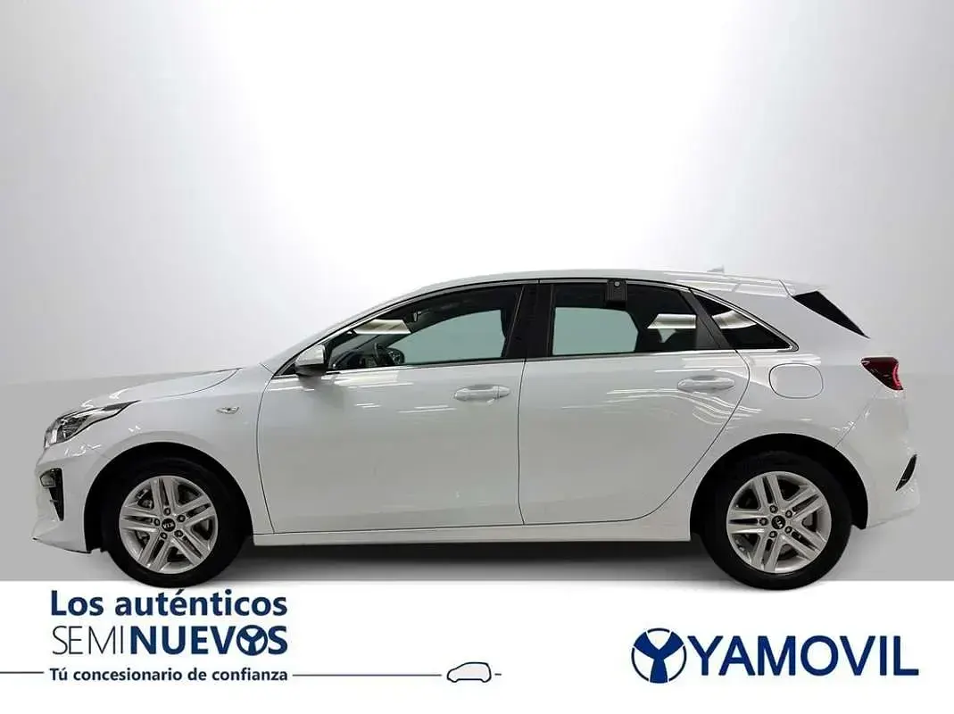 Usado Kia Ceed 136 CV (100 kW) 2021 Blanco Utilitario