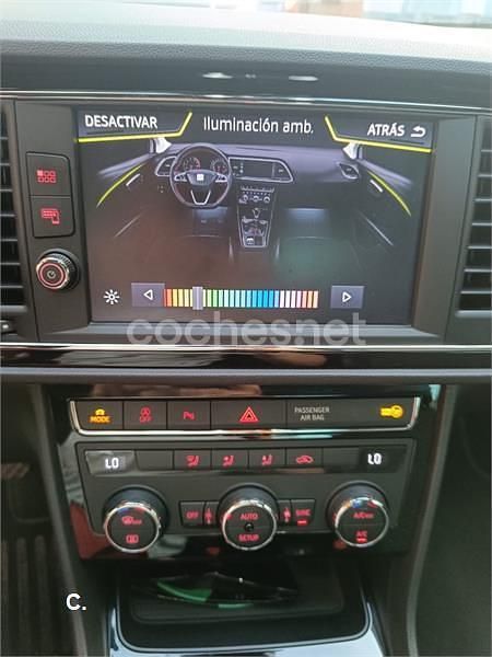 Usado Seat Leon ST FR 150 CV (110 kW) 2019 Blanco Familiar